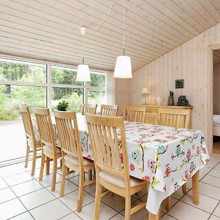 8 Person Holiday Home In Hals Eksteriør billede