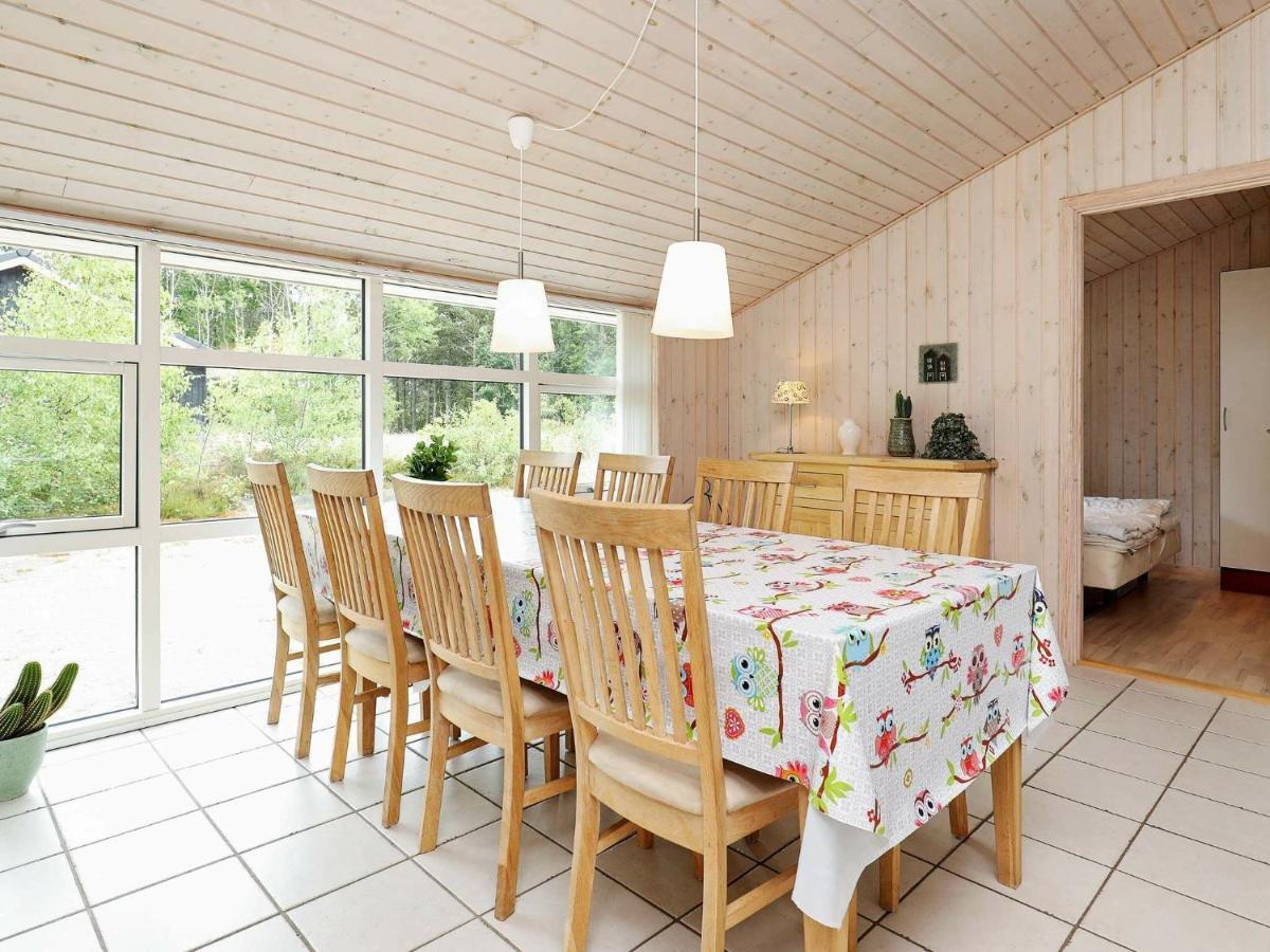 8 Person Holiday Home In Hals Eksteriør billede